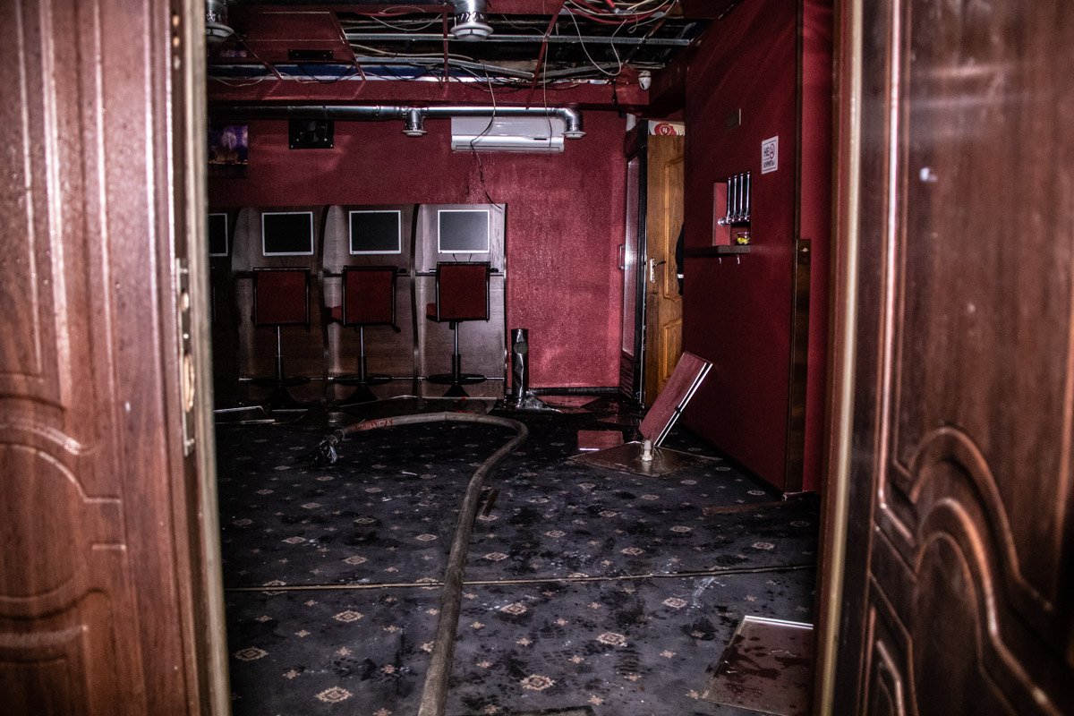 Внутри помещение почти полностью уцелело 