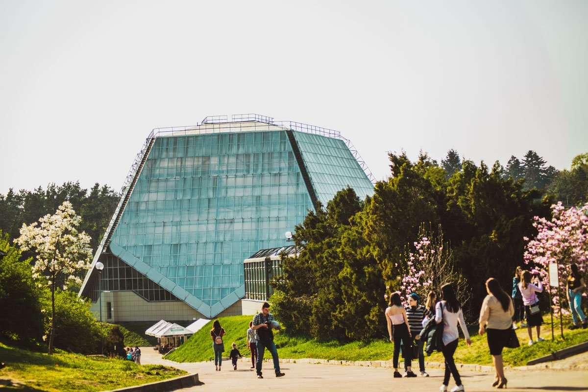 А вот это оранжерея 