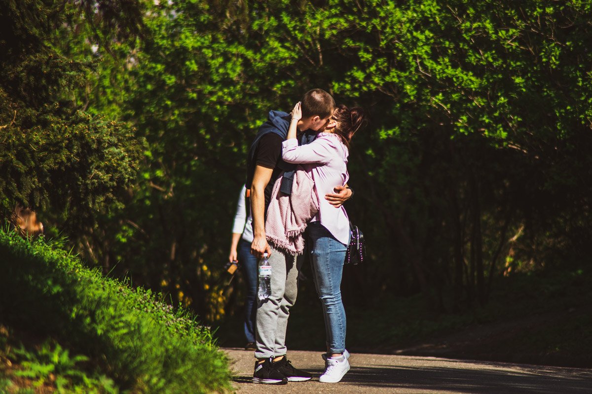 Информатор очень просит, целуйтесь чаще! Вы прекрасны!