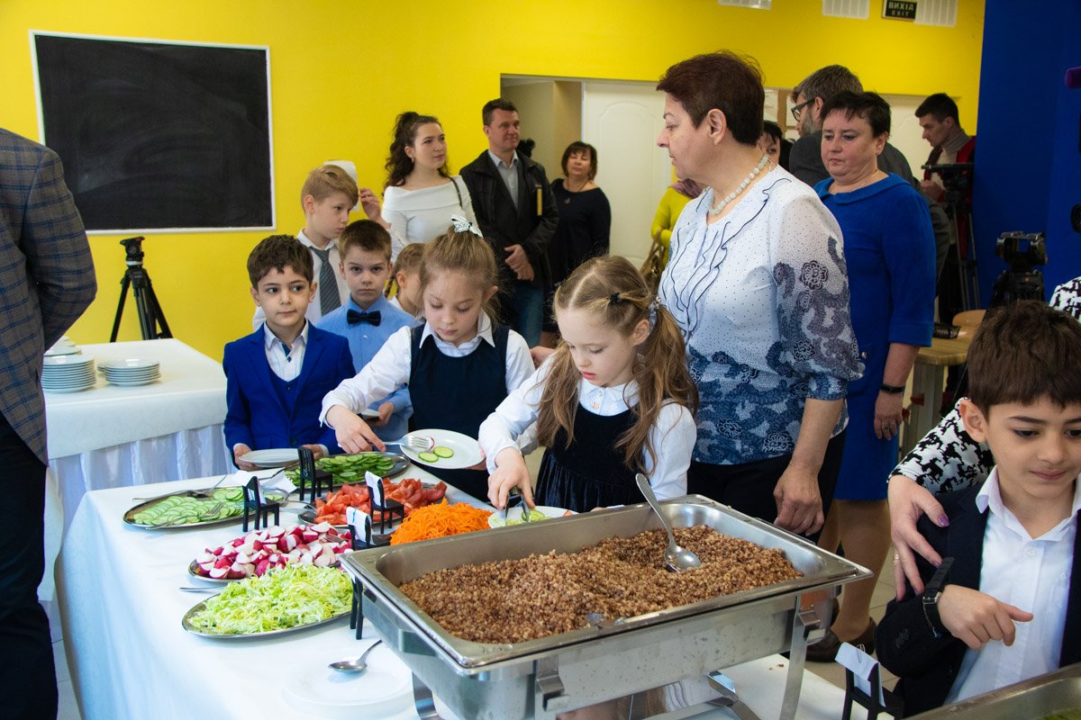 Школа №88 стала уже третьей в Киеве, в которой тестируется новая система