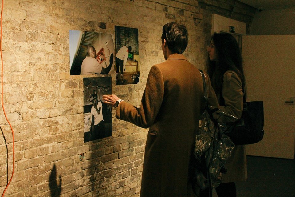 Концепция выставки довольно философская. Интересная идея может даже обрести статус скандальной, но для начала следует все увидеть своими глазами Концепция выставки довольно философская. Интересная идея может даже обрести статус скандальной, но для начала следует все увидеть своими глазами