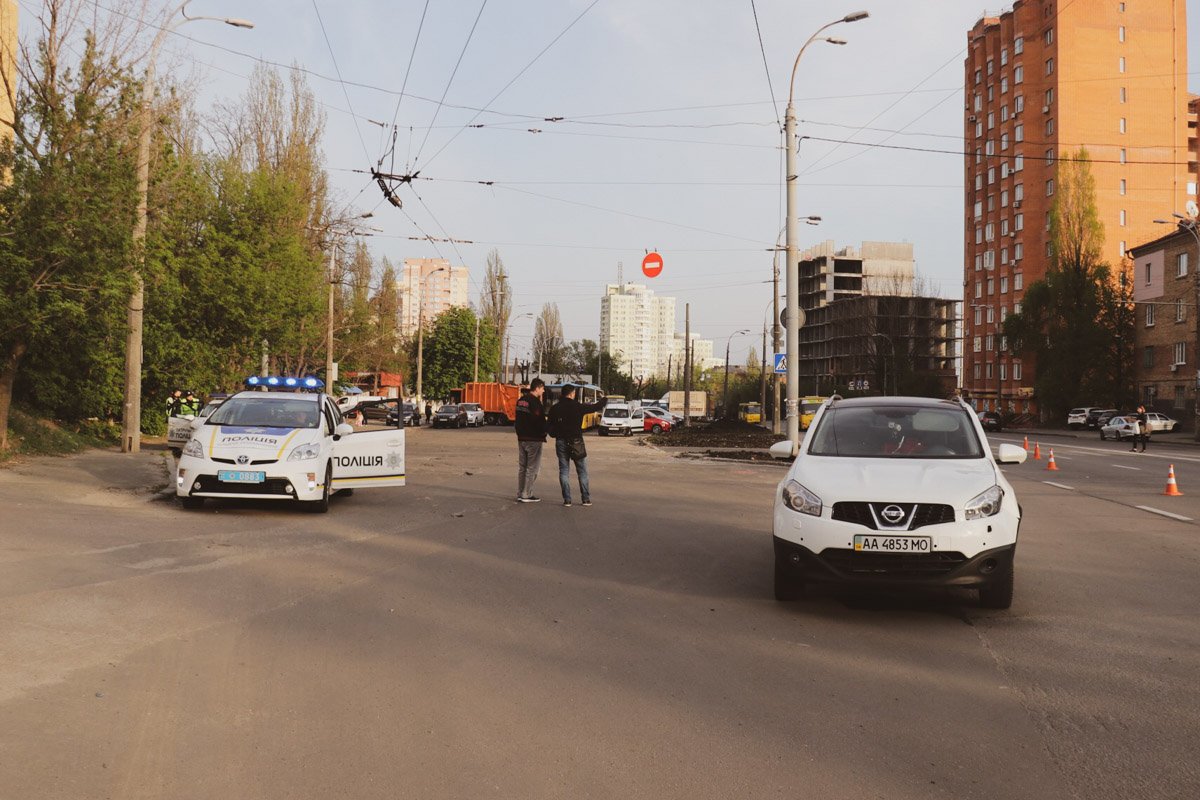 На проспекте Науки Nissan сбил ребенка