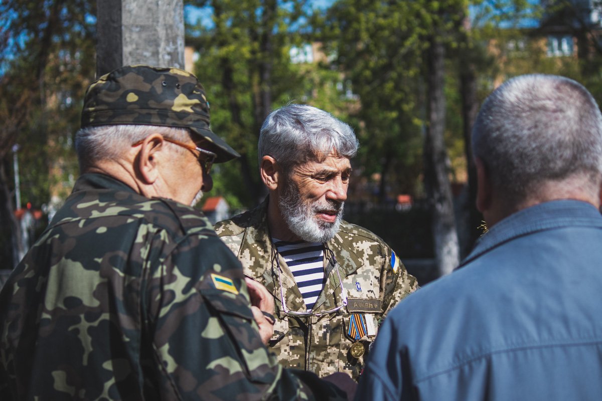 Вспоминая те события, у мужчин появлялись слезы