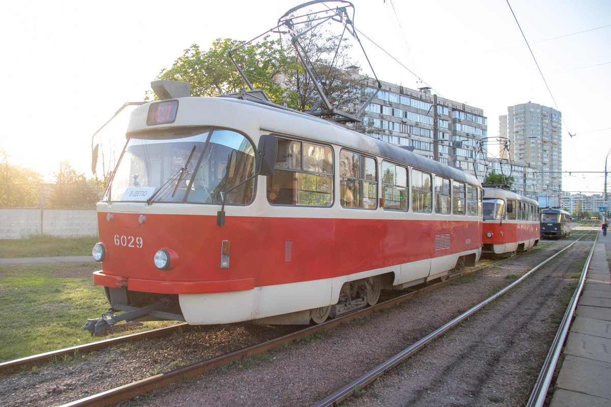 Движение трамваев было парализовано Движение трамваев было парализовано