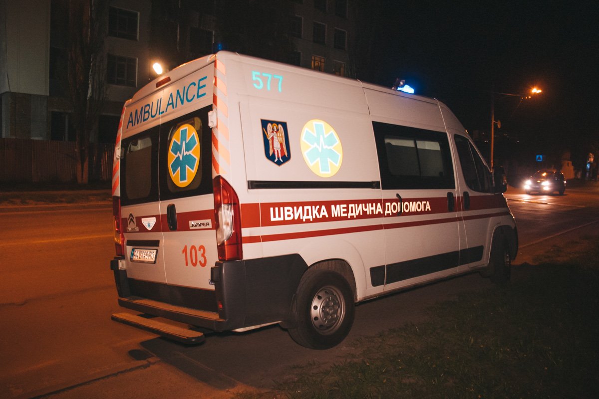 Смерть мужчины констатировали медики Смерть мужчины констатировали медики