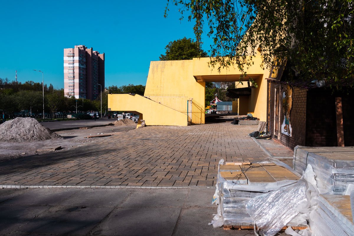 Кинотеатр открыли 30 октября 1974 года Кинотеатр открыли 30 октября 1974 года