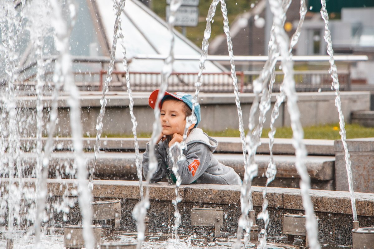 Шум воды умиротворяет даже самых непоседливых
