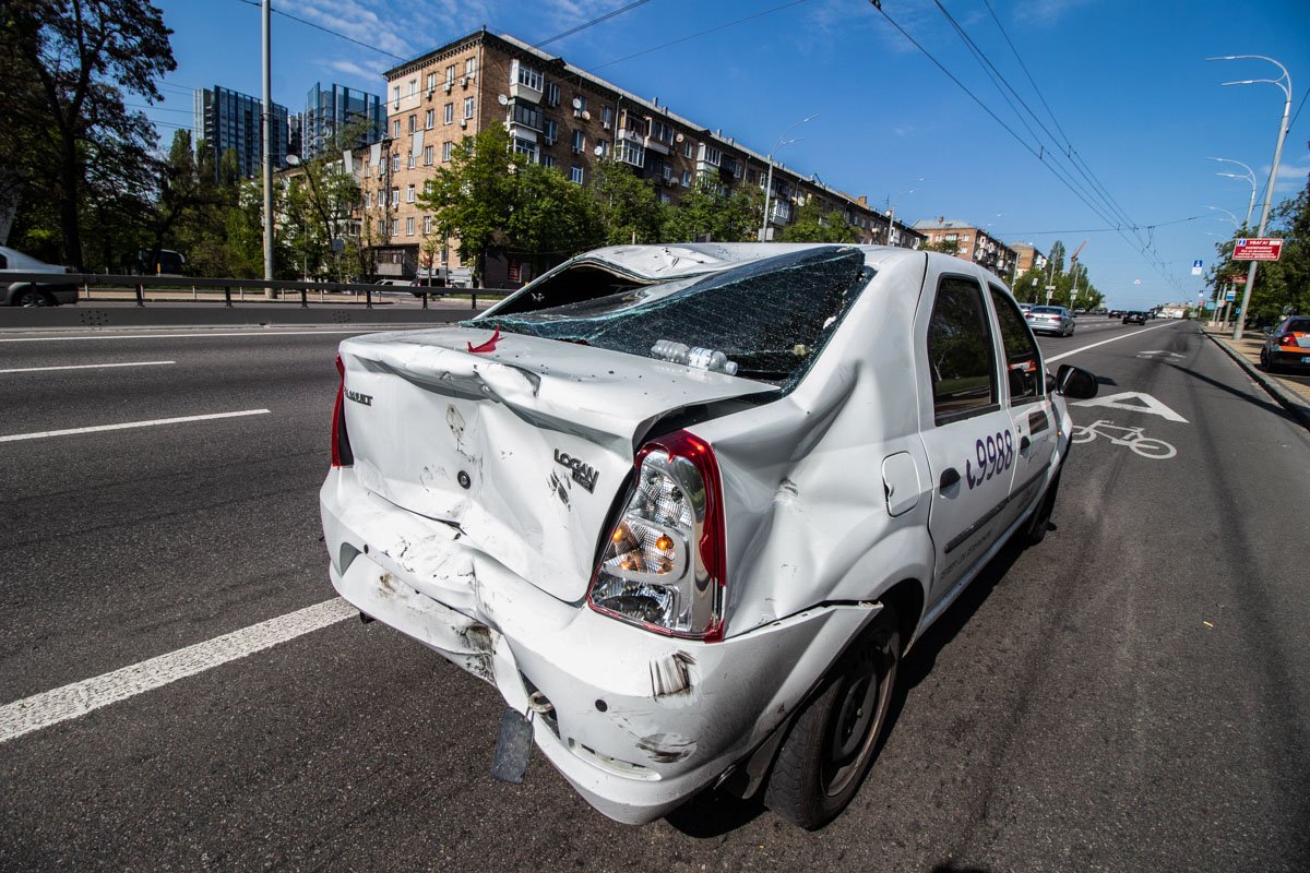 На бульваре Дружбы Народов произошло мото ДТП