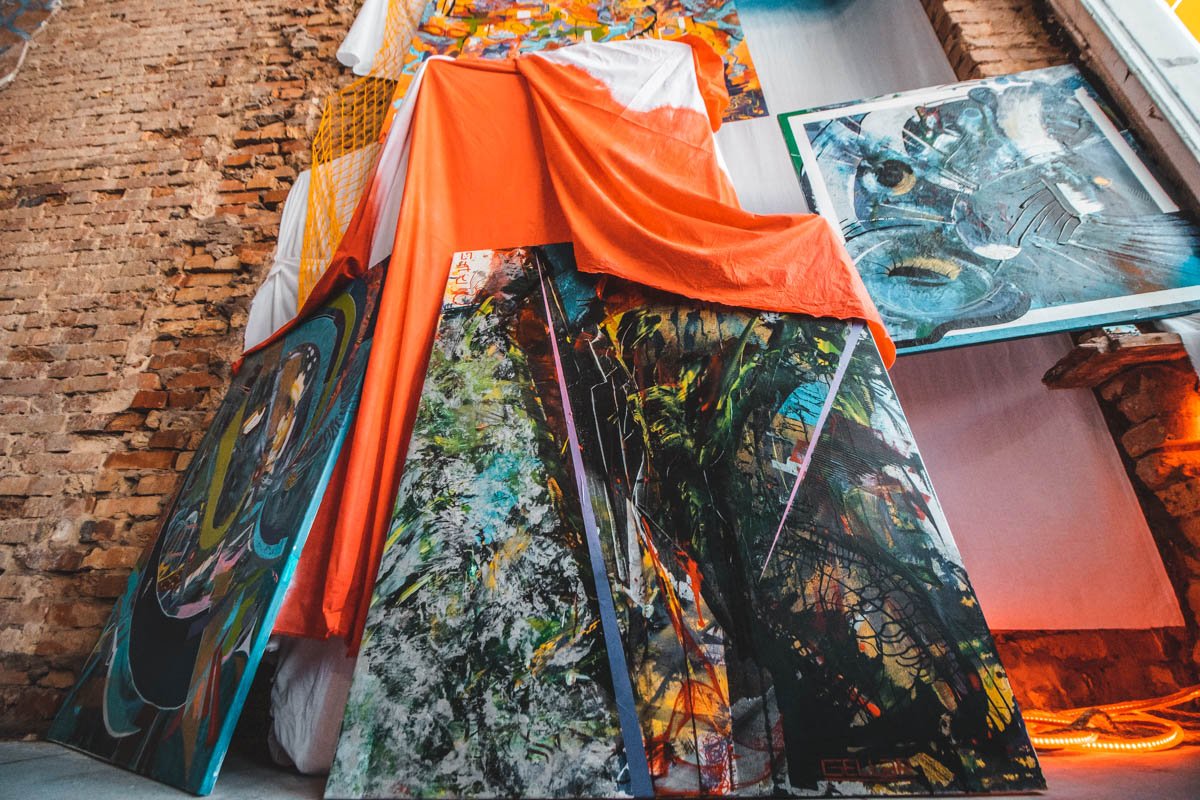 9 молодых художников представляют свои работы 9 молодых художников представляют свои работы