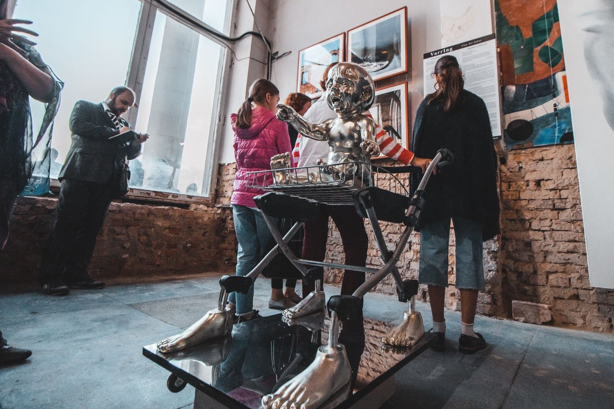 Современная скульптура Современная скульптура