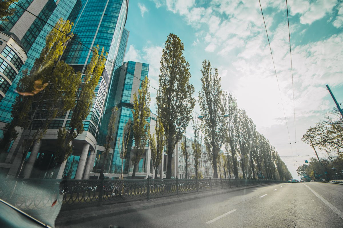 А вот в центре - ни души