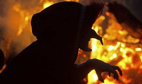 Ведьмы слетелись на шабаш