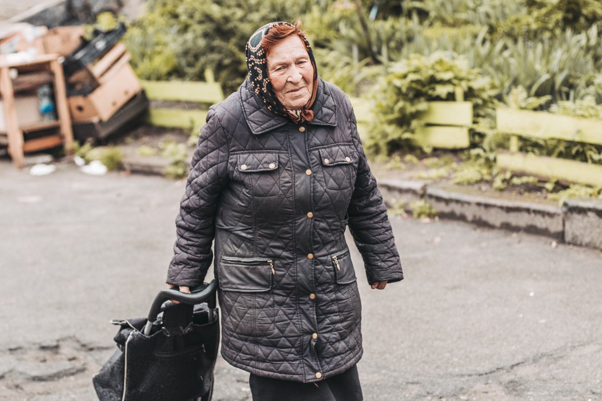 Здесь и люди получаются какими-то более... живыми, естественными, чем на обычно переполненных центральных улицах