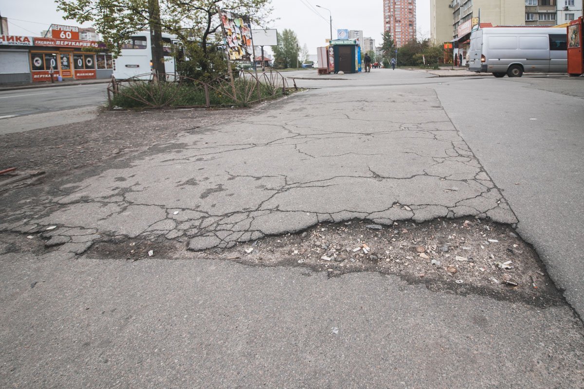 По планам здесь будет тротуарная плитка