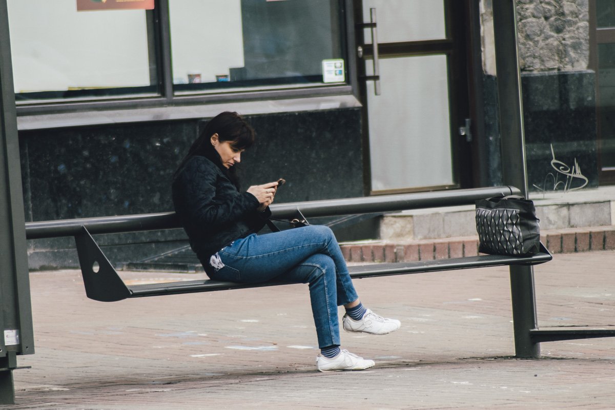 Чем же еще занять, ожидая транспорт? Чем же еще занять, ожидая транспорт?