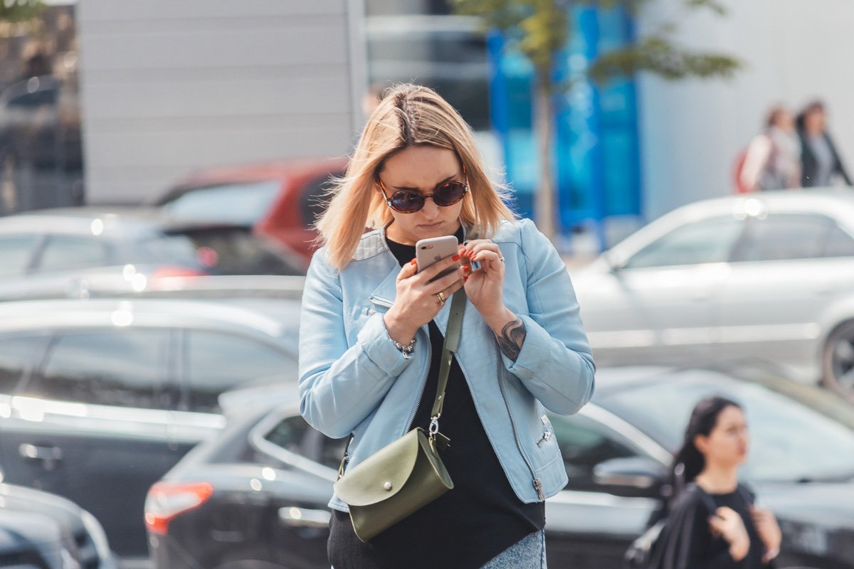 Что же там такого интересного? Что же там такого интересного?