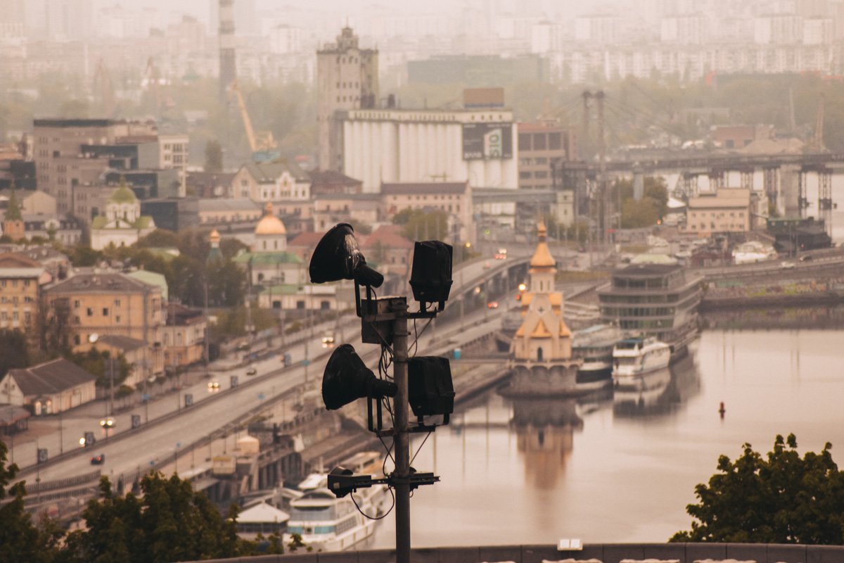 Так и хочется чтобы вся столица услышала наше «Доброе утро!» Так и хочется чтобы вся столица услышала наше «Доброе утро!»