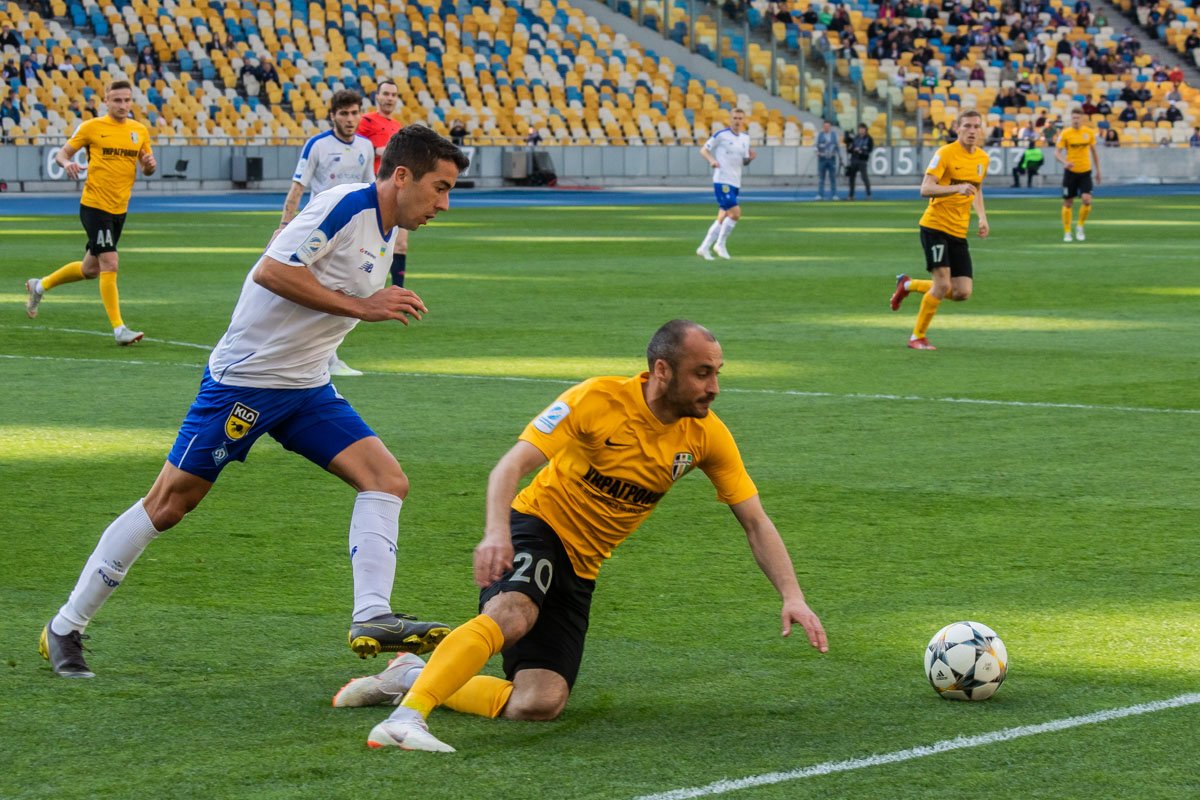 Карлос де Пена в этом матче сыграл на позиции форварда