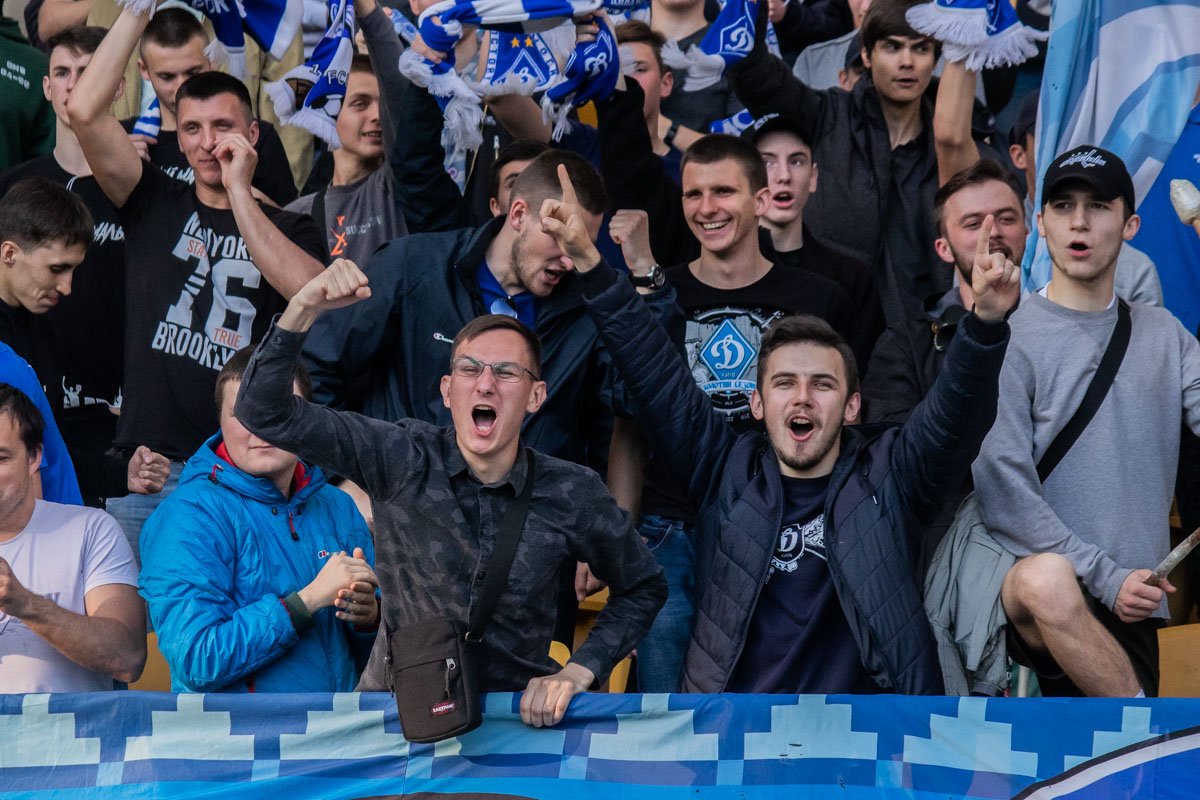 Ультрас киевлян как всегда были заряжены на победу и гнали своих любимчиков вперед