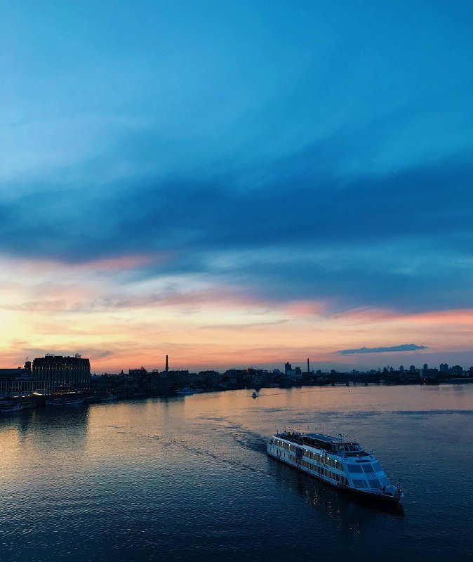 Нет, это не картинка на открытку, это город, в котором мы живем. Фото: @tasharostova2013