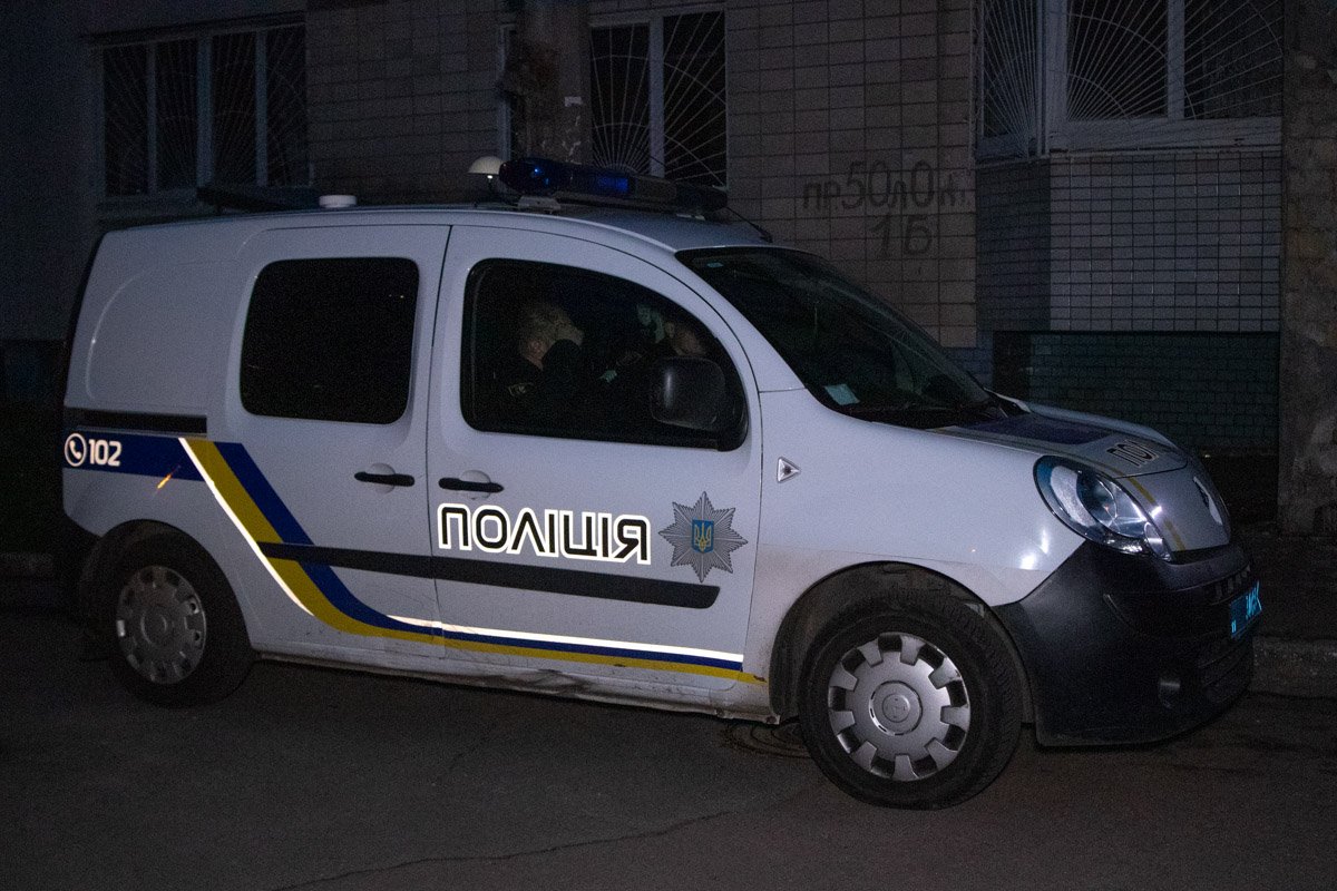 Правоохранители сообщили, что по состоянию на 20:30, ни в одном из домов взрывоопасные предметы обнаружены не были