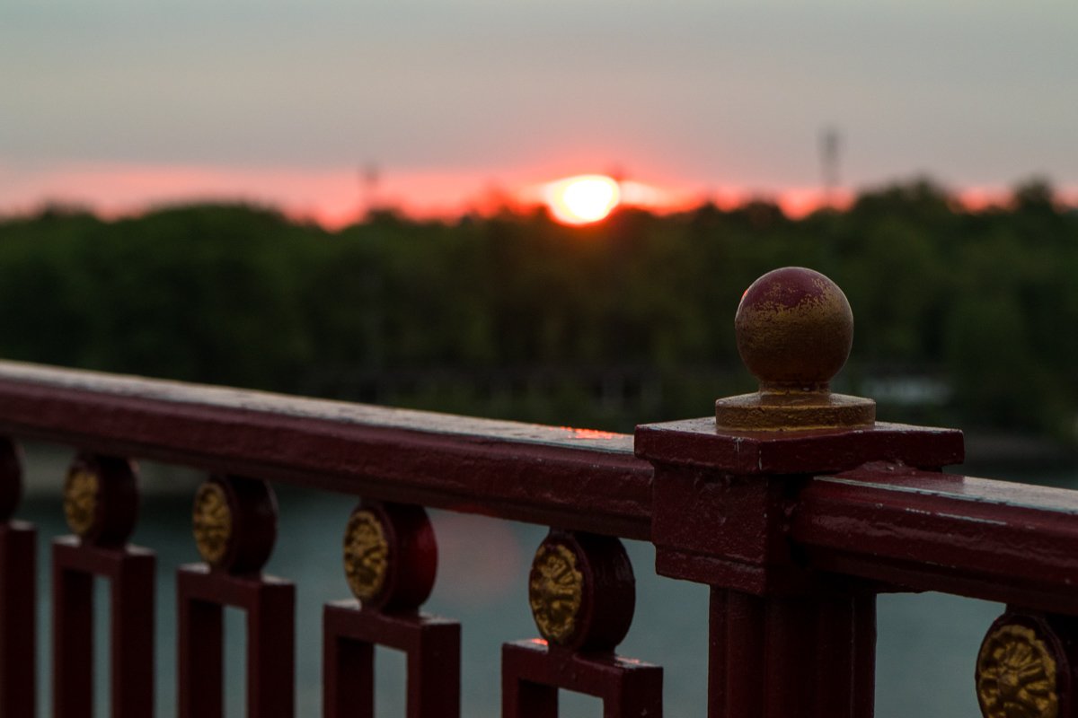 Иногда не стоит фокусировать свой взгляд, чтобы увидеть прекрасное