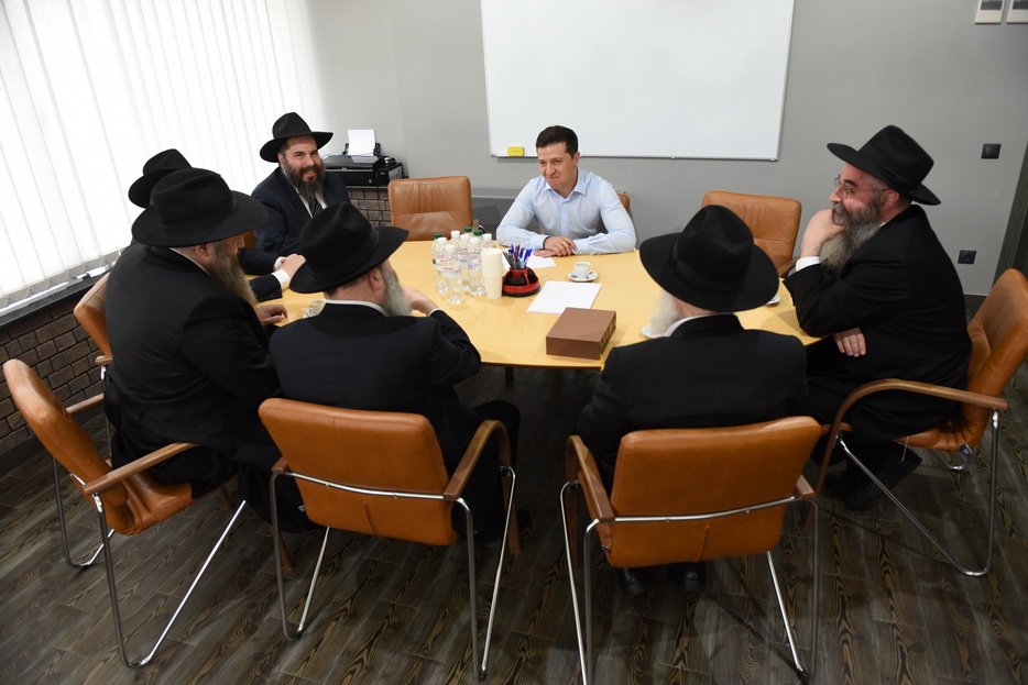 Владимир Зеленский встретился с раввинами Украины Владимир Зеленский встретился с раввинами Украины