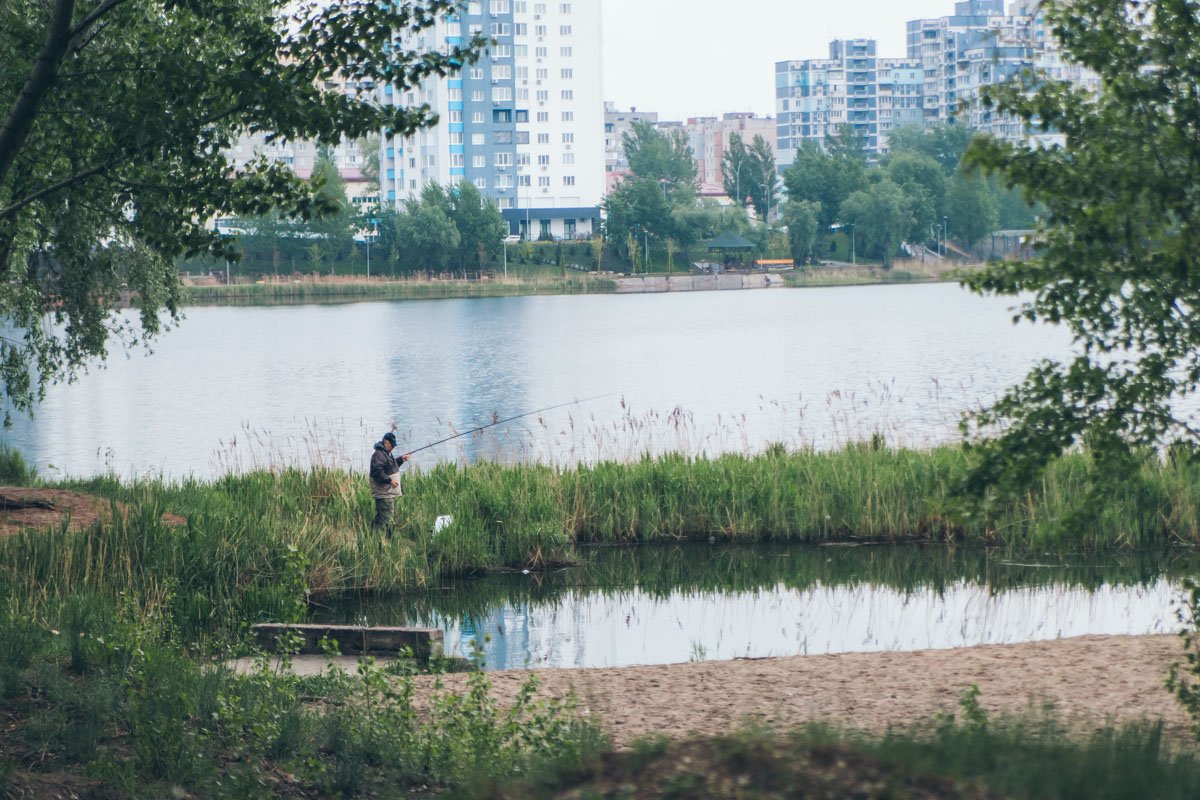 Сейчас бы на рыбалочку, во вторник, на рассвете... Сейчас бы на рыбалочку, во вторник, на рассвете...