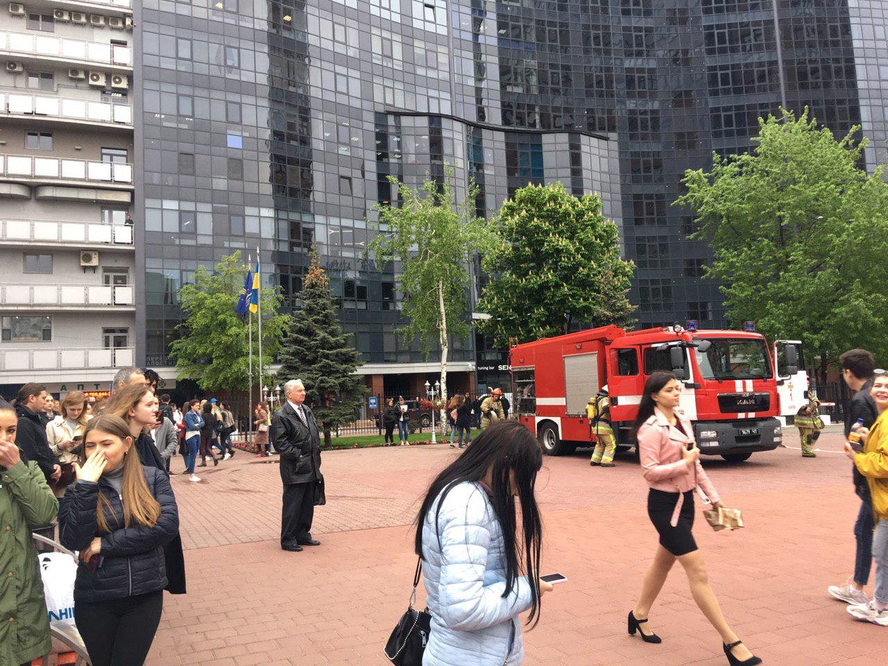 Очаг возгорания находился в одном из кабинетов здания на втором этаже