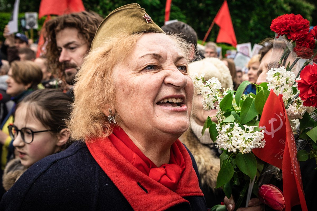 Каждая из акций нашла как своих сторонников, так и противников, к счастью, мероприятия прошли без серьезных происшествий Каждая из акций нашла как своих сторонников, так и противников, к счастью, мероприятия прошли без серьезных происшествий