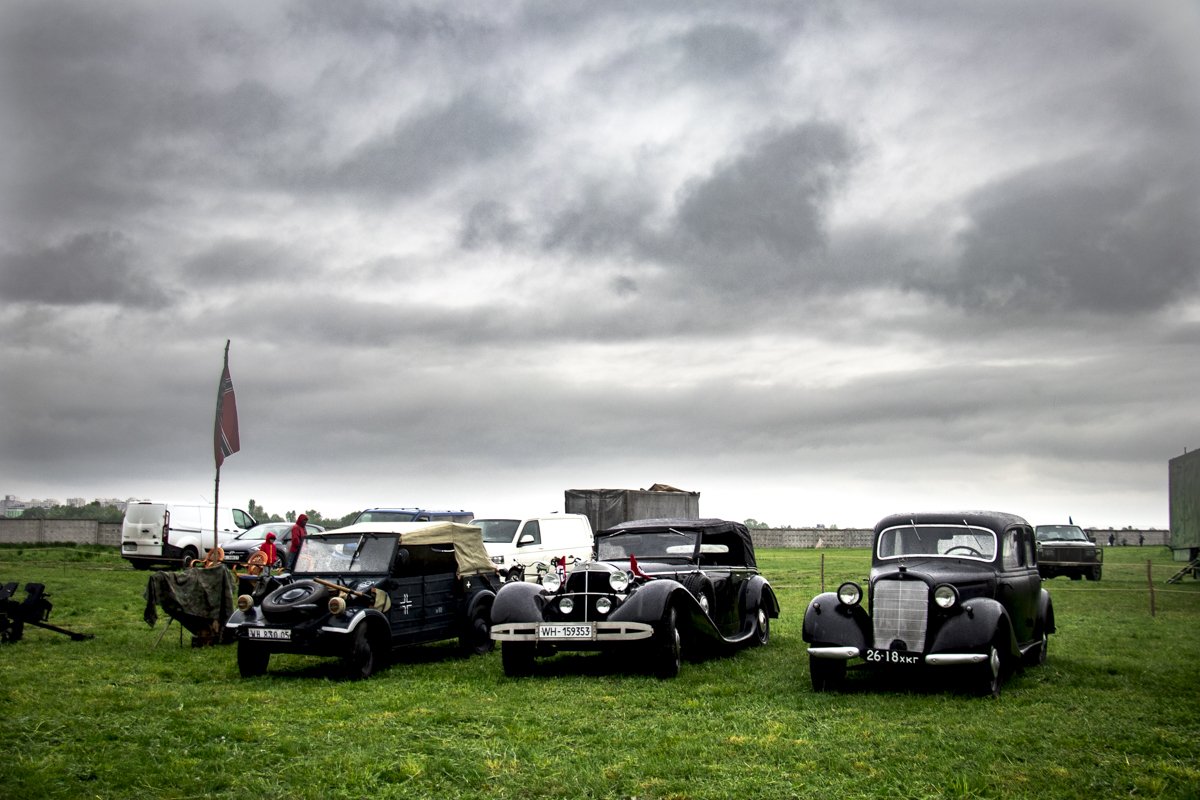 На территории музея авиации в Киеве 9 мая прошло открытие юбилейного фестиваля Old Car Land