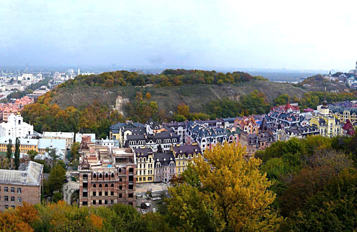 Замковая (Лысая) гора - одно из самых загадочных и мистических мест столицы