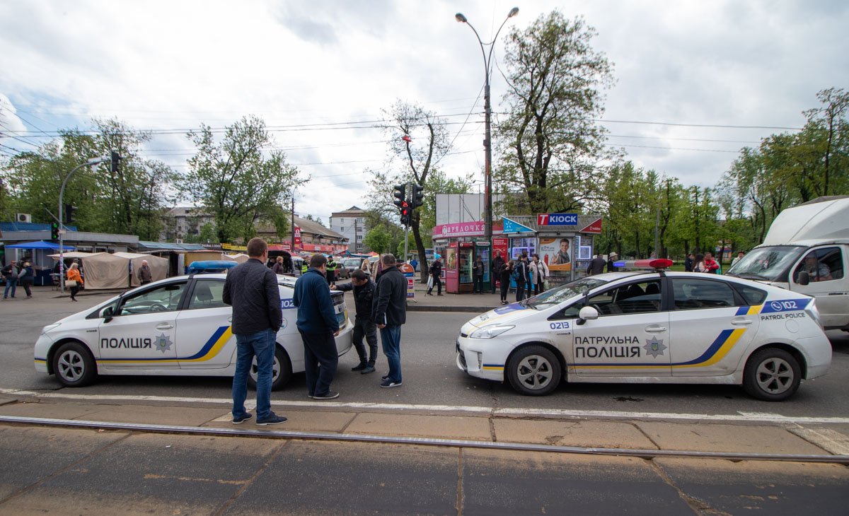 Водитель грузовика не успел среагировать и совершил наезд на мужчину