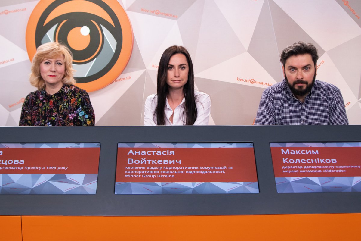 С каждым годом в забеге принимают участие все больше людей, также мероприятие становится более востребованным среди корпоративных команд