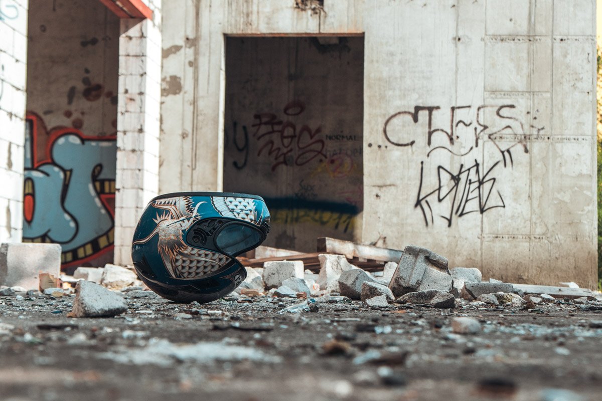 Интересно, где владелец этого шлема Интересно, где владелец этого шлема