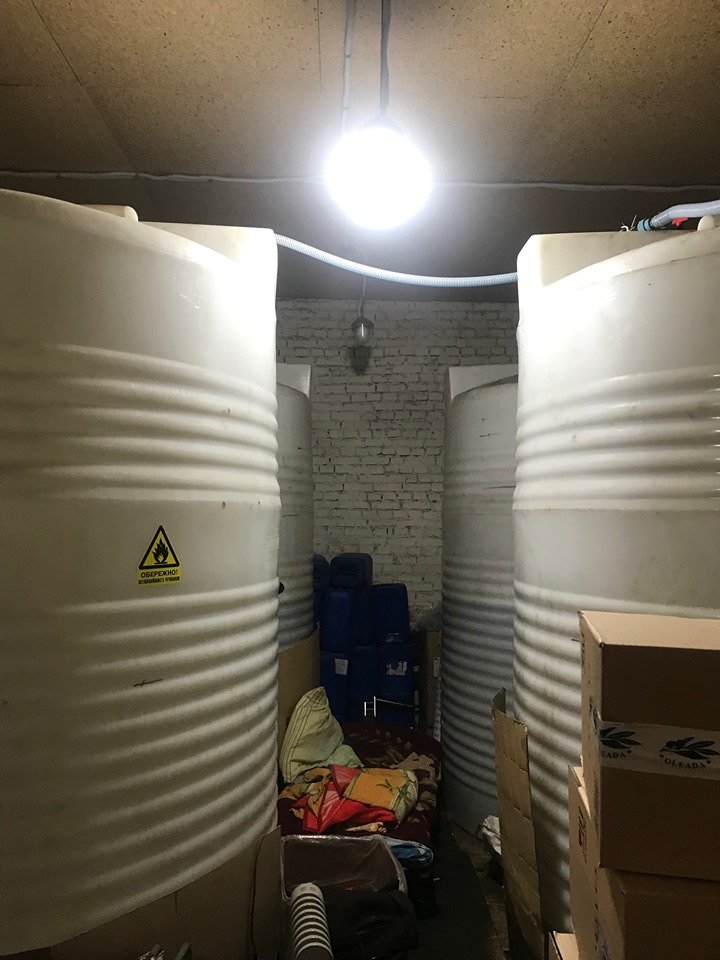 Всего на поддельной продукции злоумышленники заработали почти 2,5 миллиона гривен 