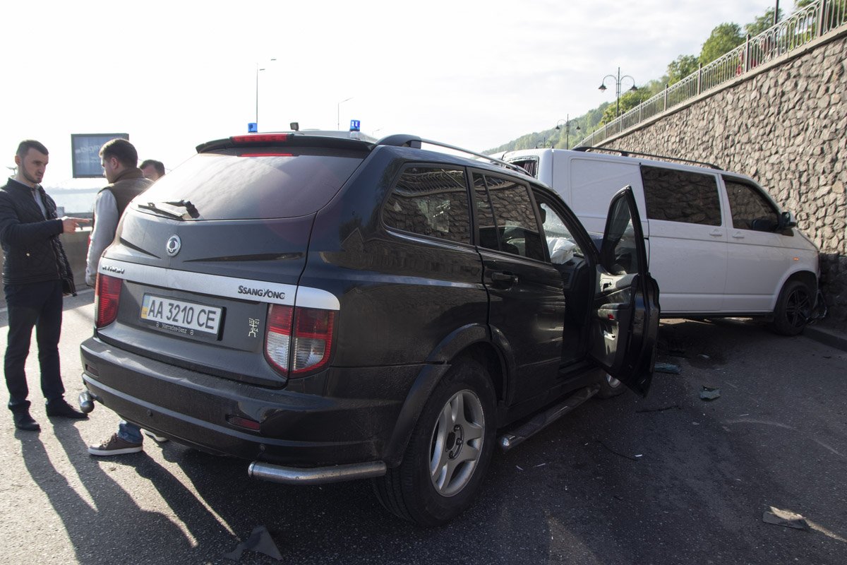 Напротив речного вокзала случилось двойное ДТП