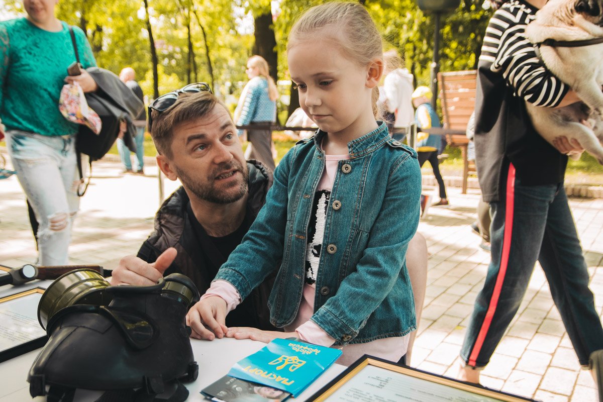 Специалисты рассказывали малышам о своей работе