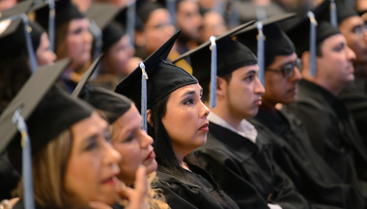 Спикер Катя Осадчук расскажет о теории привязанности и ее влиянии на развитие Спикер Катя Осадчук расскажет о теории привязанности и ее влиянии на развитие