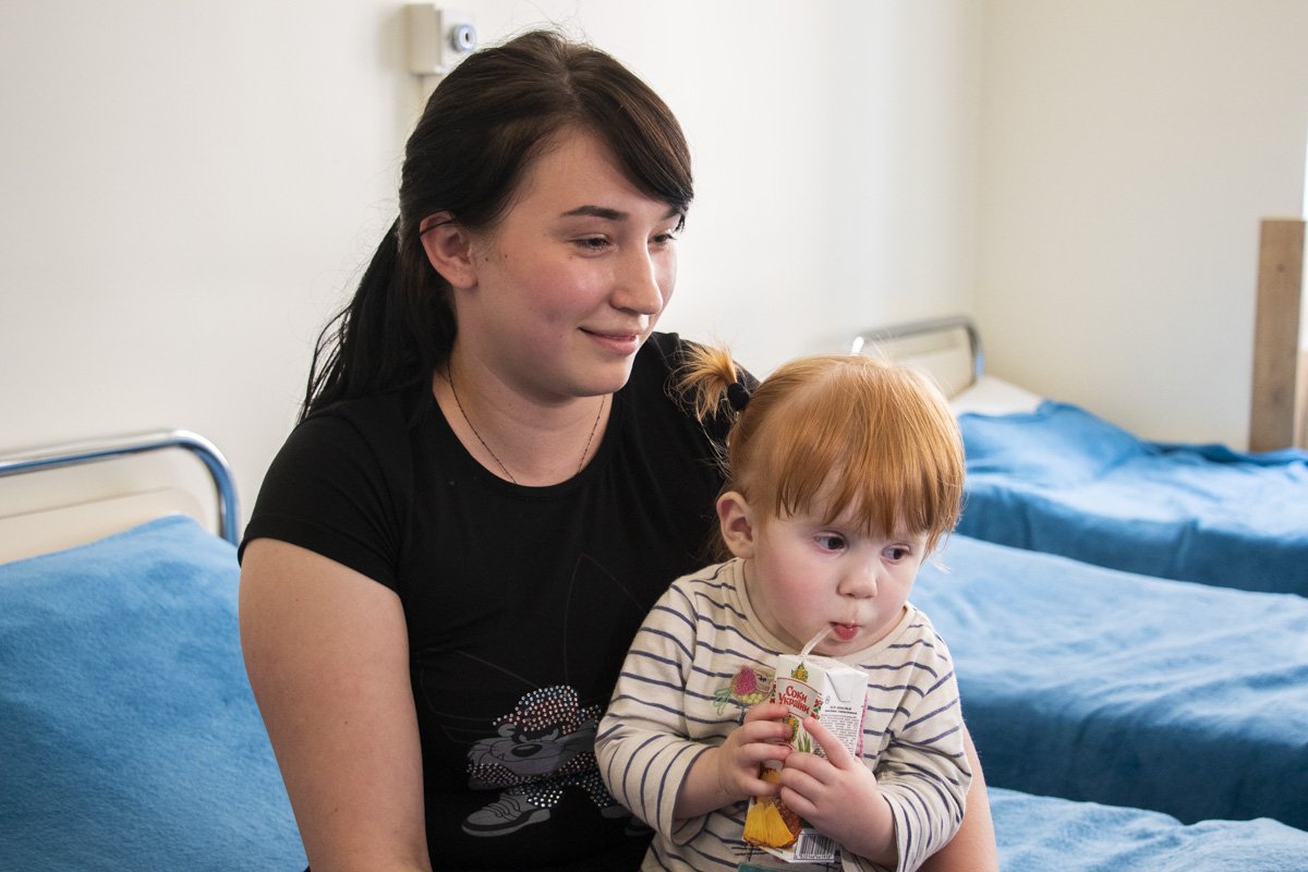 Что переживают эти малыши, которые с рождения оказываются на операционном столе, в больничной палате и их родители, представить сложно и больно Что переживают эти малыши, которые с рождения оказываются на операционном столе, в больничной палате и их родители, представить сложно и больно