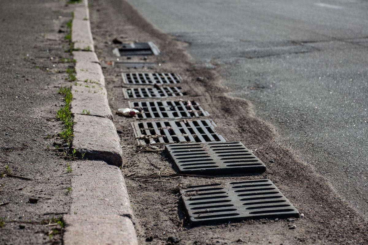 В том числе заменят ливневки 