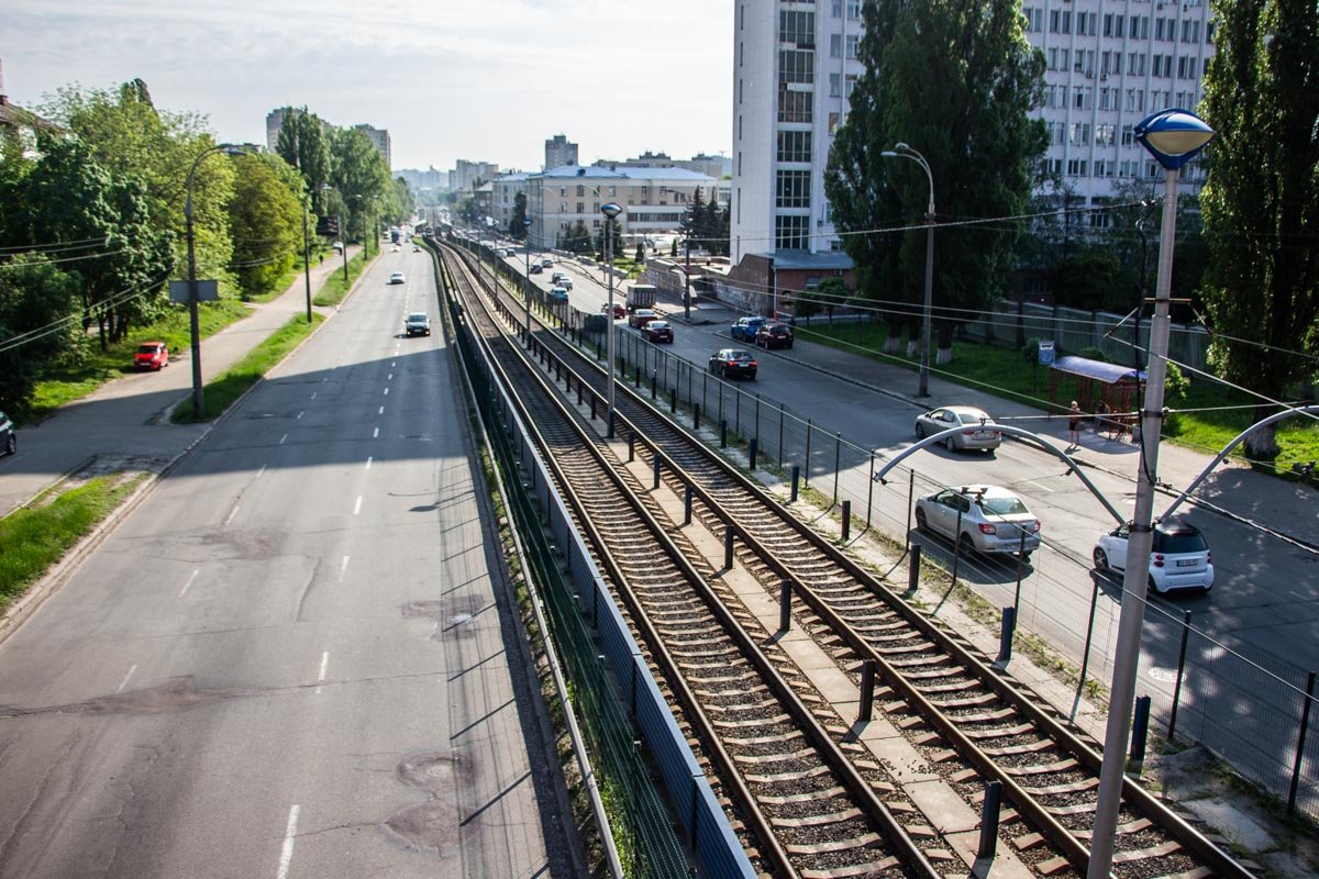 Проспект Космонавта Комарова - важная артерия Соломенского района