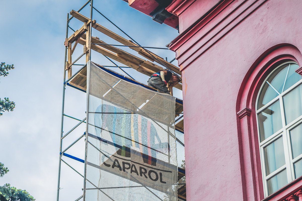 Не смотря на реконструкцию, корпус функционирует в прежнем режиме