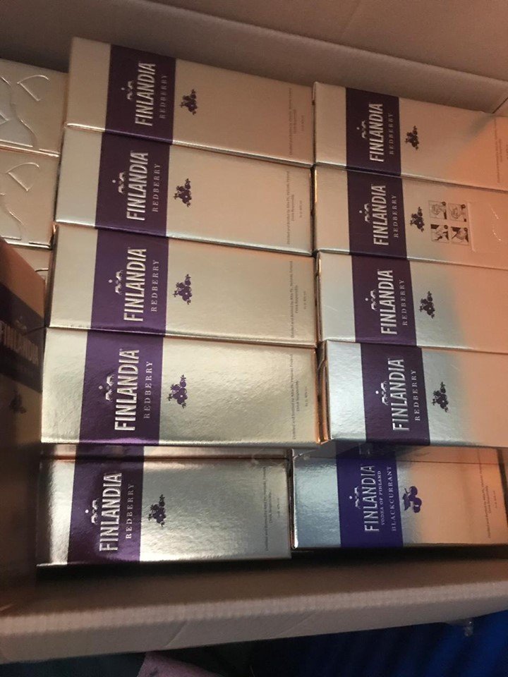 Спирт с водой продавали под видом элитной водки 