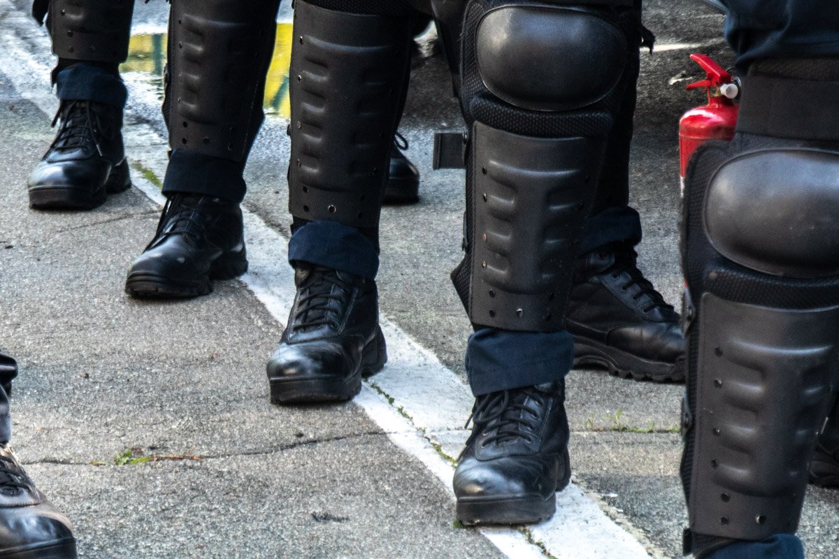 Кроме оружия, презентовали подразделения превенции, их экипиповку и транспорт