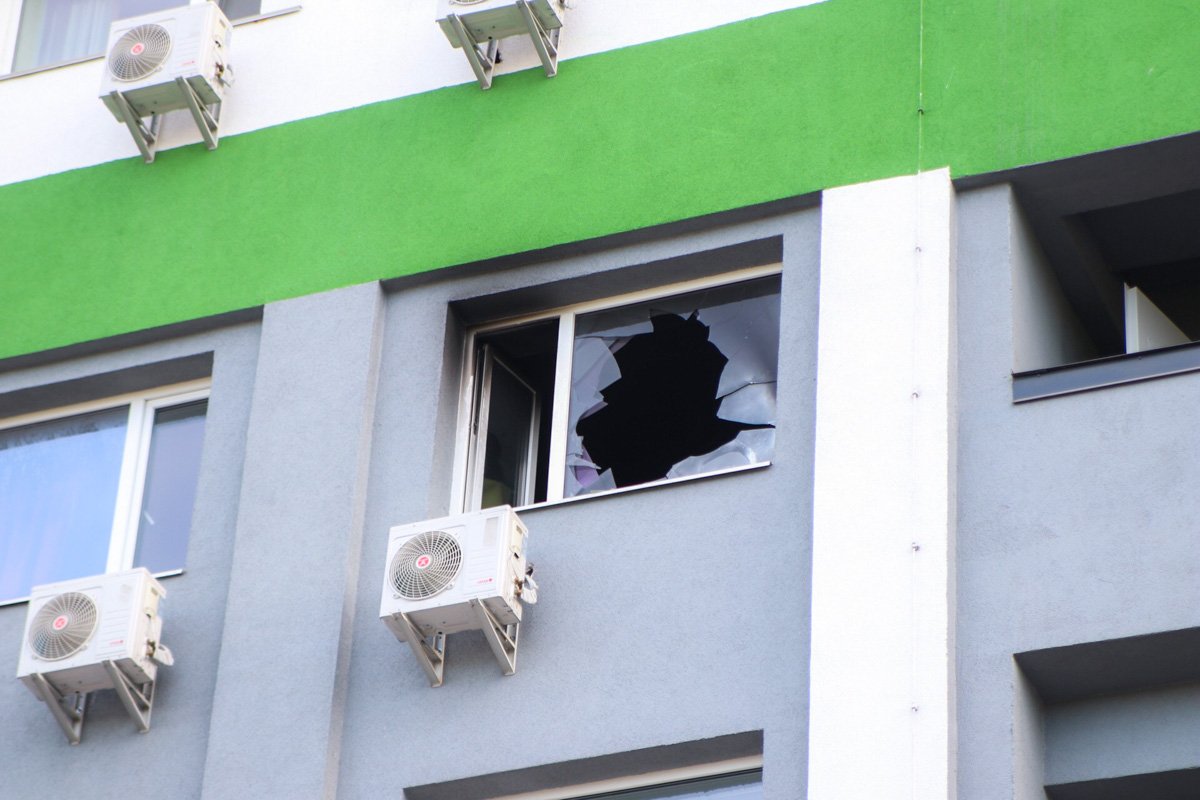 Загорелась квартира на 4 этаже Загорелась квартира на 4 этаже