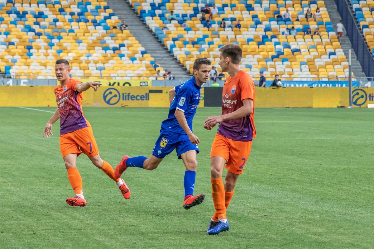 Владимир Шепелев сыграл сегодня на позиции плеймейкера Владимир Шепелев сыграл сегодня на позиции плеймейкера