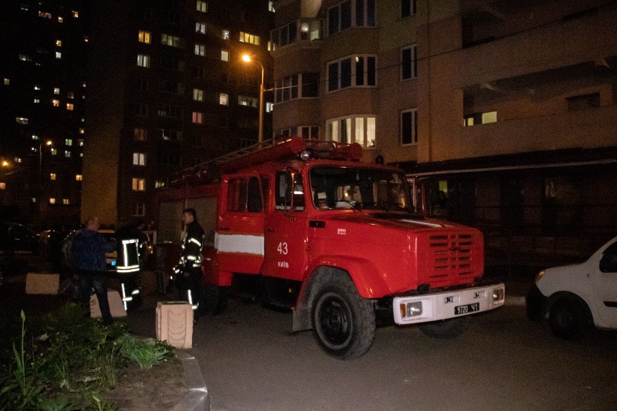 Горели личные вещи на балконе одной из квартир на 14 этаже