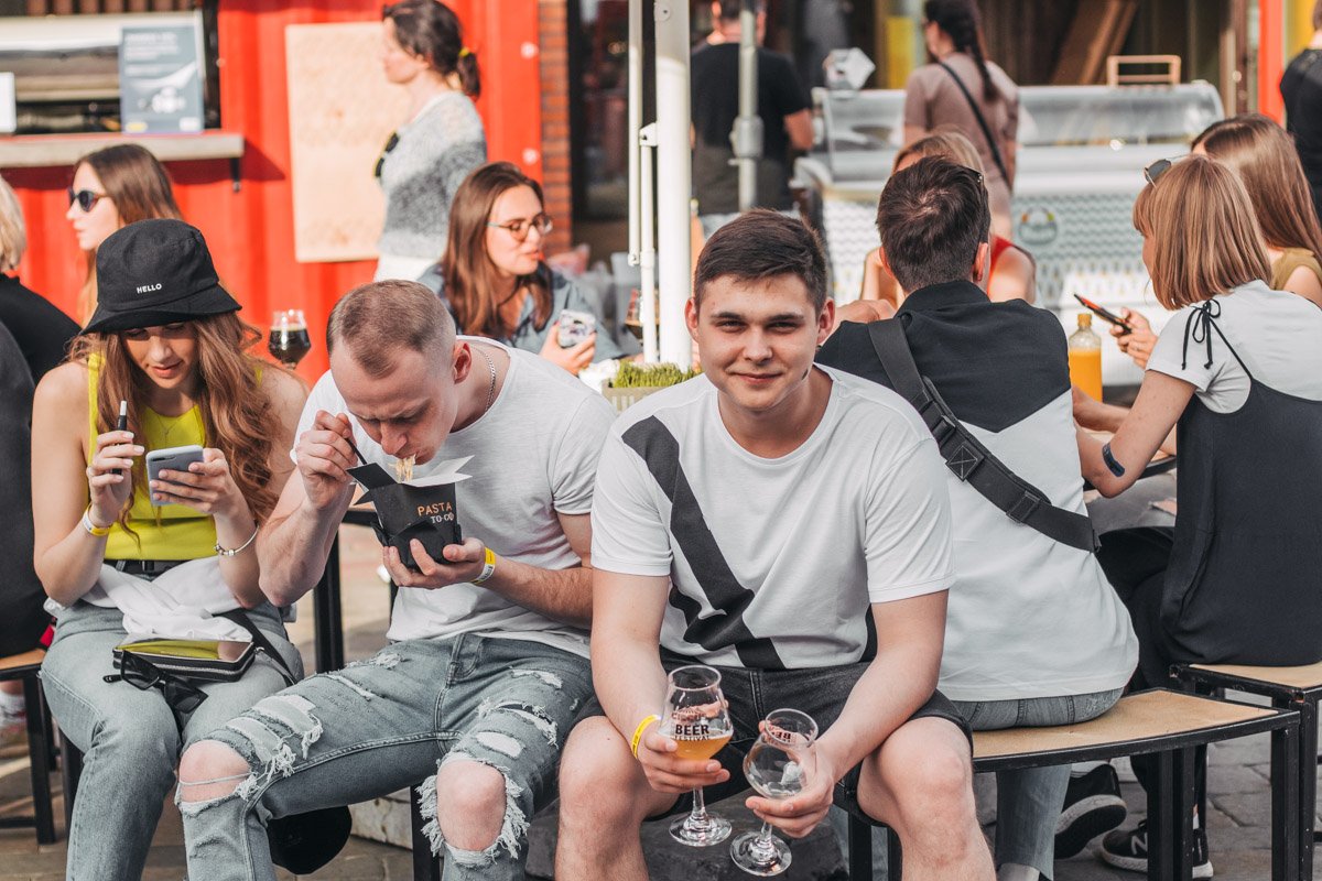 Два бокала - не мало!