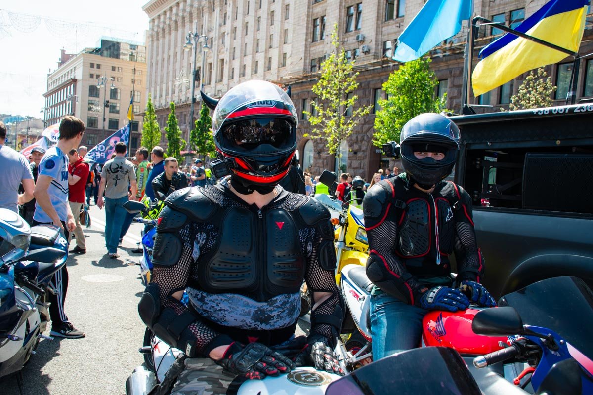 Середина мая - радостное событие для всех любителей мотоциклов и всего что с ними связано - в Киеве в это время проходит Moto Open Fest